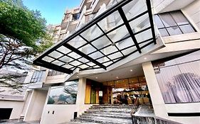 Rivoli Hotel Jakarta Exterior photo