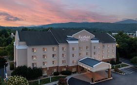 Fairfield Inn & Suites Roanoke Hollins/I-81 Exterior photo