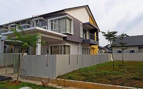 Selendang In Krubong Near Std Hang Jebat, Mitc & Utem Hotel Malacca Exterior photo