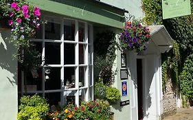 Anzac Street B+Bistro Bed & Breakfast Dartmouth Exterior photo