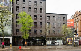 Hotel Am Beatles-Platz Hamburg Exterior photo