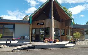 Tongariro Junction Accommodation Turangi Exterior photo