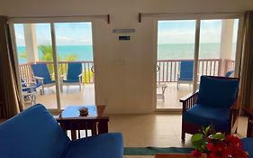 Velento Oceanfront Penthouse #3 Villa Caye Caulker Exterior photo