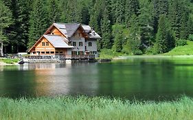 Rifugio Lago Nambino Bed & Breakfast Madonna di Campiglio Exterior photo