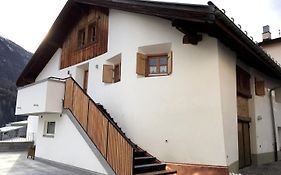 Plazzoel Suot Nr 5 Apartment Scuol Exterior photo