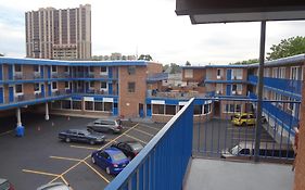 Empress Inn And Suites By The Falls Niagara Falls Exterior photo