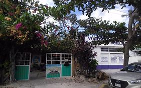 Buenos Dias Guest House Puerto Morelos Exterior photo