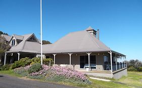 Swan Lake Guest House Ventnor Exterior photo