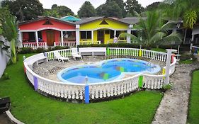 Rainbow Village La Ceiba Exterior photo