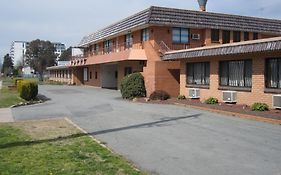 Canberra Lyneham Motor Inn Exterior photo