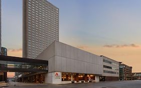 Des Moines Marriott Downtown Hotel Exterior photo