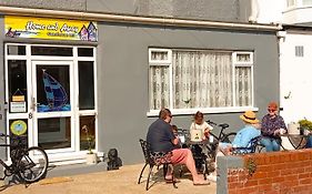 Home And Away Guesthouse Bridlington Exterior photo