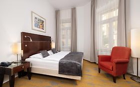 City Hotel Matyas Budapest Room photo