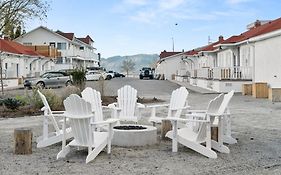 Kettle Valley Beach Resort Penticton Exterior photo