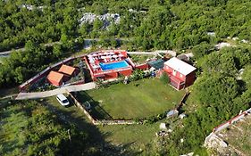 Red Apartman Apartment Trebinje Exterior photo