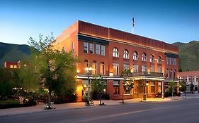 Hotel Jerome, An Auberge Resort Aspen Exterior photo