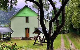 Goryanka Family Home Mykulychyn Exterior photo