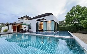 Ozone Villa Phuket Pa Khlok Exterior photo