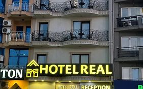 Hotel Real Pristina Exterior photo