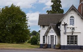 Crossroads By Chef & Brewer Collection Hotel Weedon Bec Exterior photo