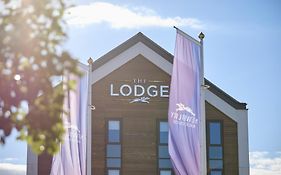 The Lodge Newbury  Exterior photo