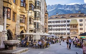 Boutiquehotel Weisses Roessl Innsbruck Exterior photo