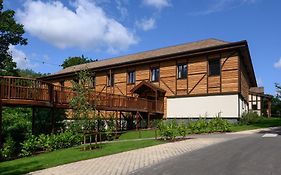 Warwick Castle Hotel & Knight'S Village Exterior photo