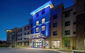 Holiday Inn Express & Suites - Valencia - Santa Clarita, An Ihg Hotel Exterior photo