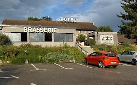 Beaujour & Bonsoir Brasserie-Hotel Villy-le-Pelloux Exterior photo