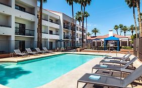 Courtyard By Marriott Phoenix North Hotel Exterior photo