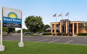 Days Hotel By Wyndham Allentown Airport / Lehigh Valley Exterior photo