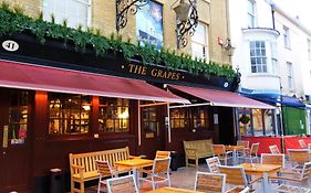 The Grapes Pub Hotel Southampton Exterior photo