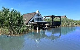 Seehuette Neusiedlersee Inklusive Boot Villa Rust Exterior photo