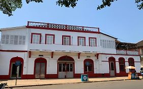 Guesthouse Miguel Bernardo Sao Tome Exterior photo