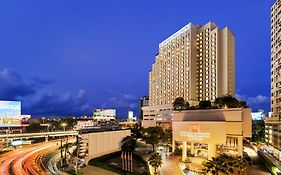 Century Park Hotel Bangkok Exterior photo