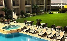 Panacea Suites Hotel Borg El Arab Exterior photo