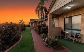 Comfort Inn & Suites Karratha Exterior photo