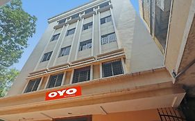 Hotel O Padmini Near Lakdikapool Metro Station Hyderabad Exterior photo