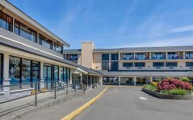 Bayside Oceanfront Resort Parksville Exterior photo