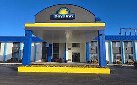 Days Inn By Wyndham Portage Exterior photo