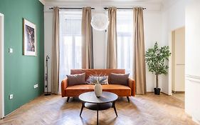 Cozy & Central Located Apartment W' Terrace Budapest Exterior photo