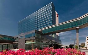 Sheraton Grand Bangalore Hotel At Brigade Gateway Exterior photo