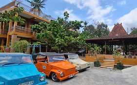 Anugrah Borobudur Hotel Magelang Exterior photo