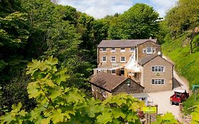 Yha Boggle Hole Hostel Whitby Exterior photo