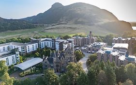 Summer Stays At The University Of Edinburgh Exterior photo