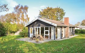 Three-Bedroom Holiday Home In Esbjerg V Exterior photo