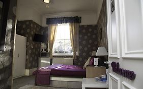 Ashfield Hotel Huddersfield Room photo