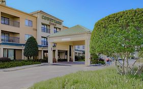 Courtyard By Marriott Monroe Airport Hotel Exterior photo