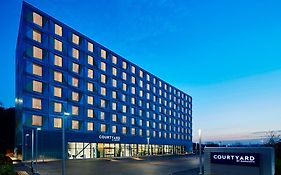 Courtyard By Marriott Luton Airport Hotel Exterior photo