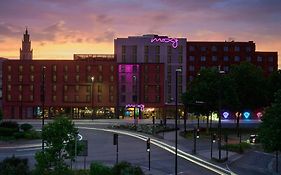 Moxy Bristol Hotel Exterior photo